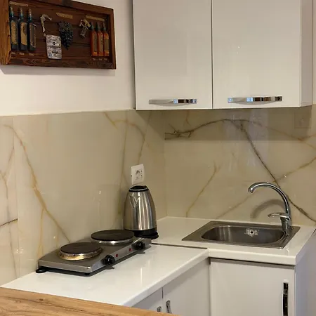 Apartment- Kamu Lägenhet Tirana